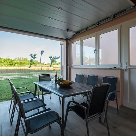 Apartment In Privlaka With Sea View, Balcony, Air Conditioning, Wifi 3598-4 Privlaka (Zadar)