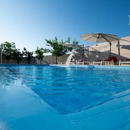 Apartmán In With Sea View, Balcony, Air Conditioning, Wifi 3598-4 Privlaka (Zadar)