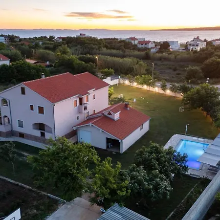 In With Sea View, Balcony, Air Conditioning, Wifi 3598-4 Apartman